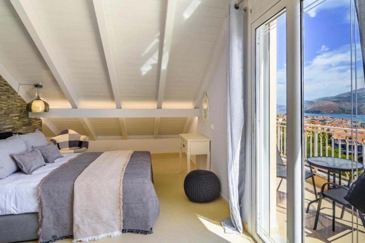 Elegant Penthouse With Sea View Appartamento *